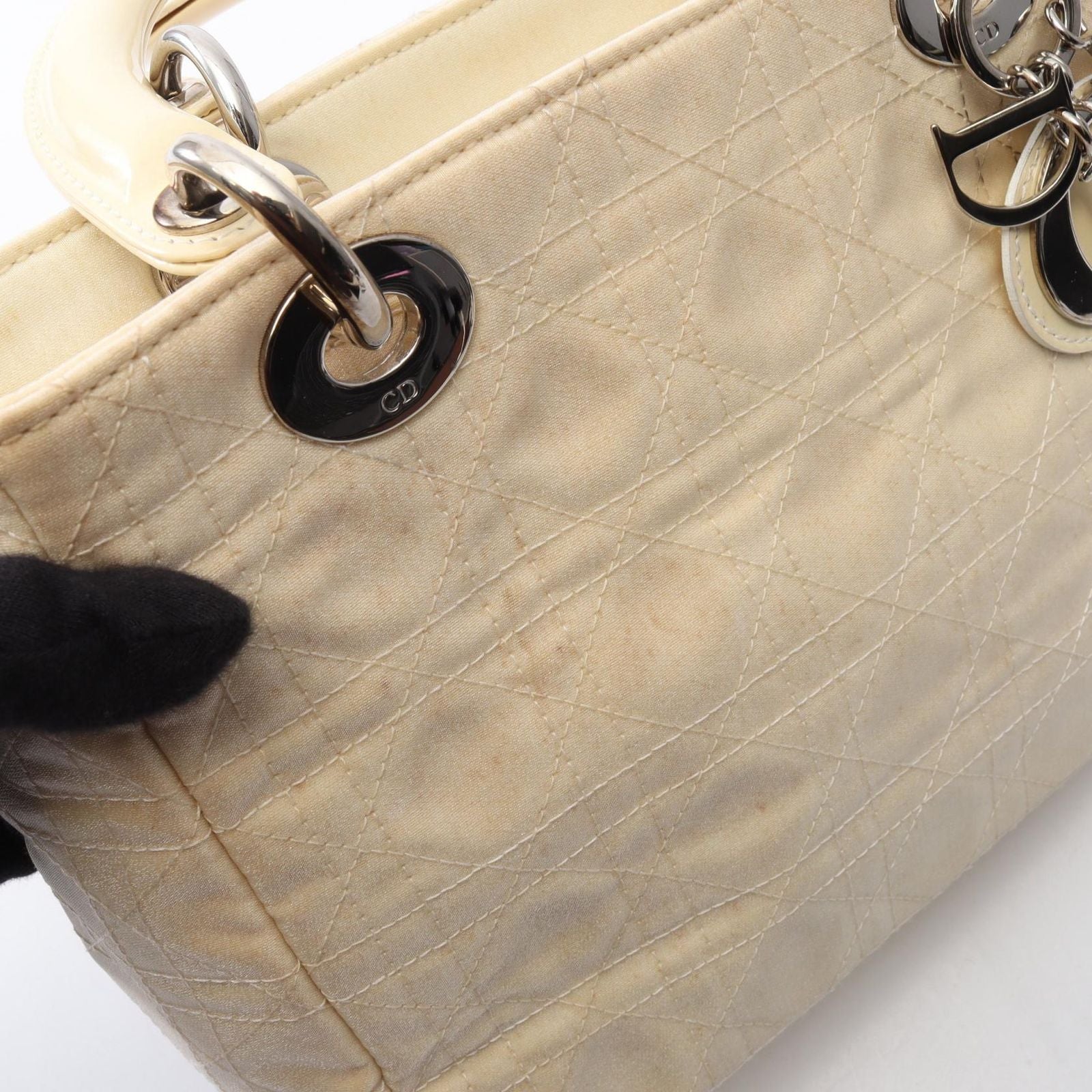 Dior Handbag Lady Dior Cannage 2-Way Beige Patent Leather Tote — view 7