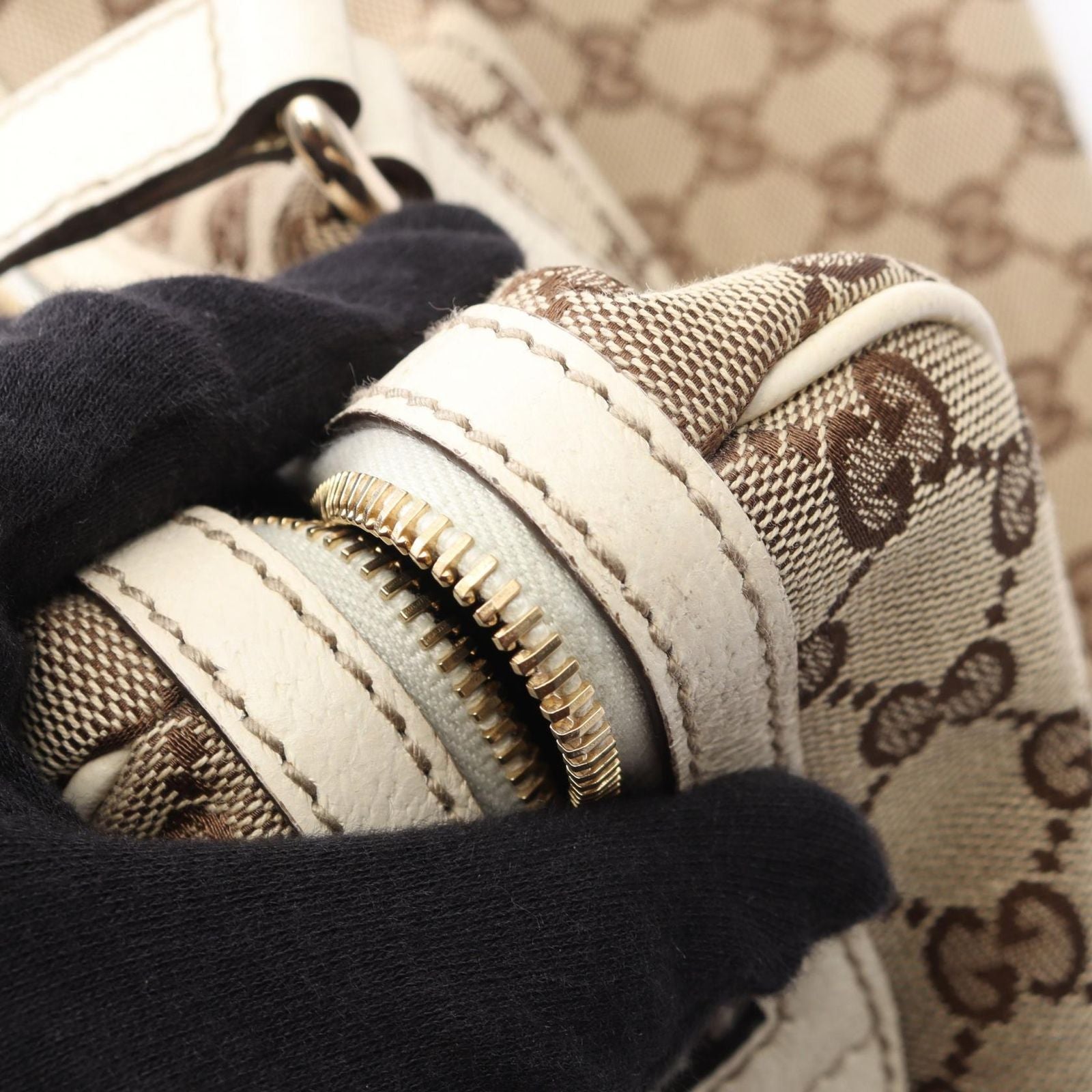 Gucci Shoulder Bag GG Canvas Beige Brown White — view 9