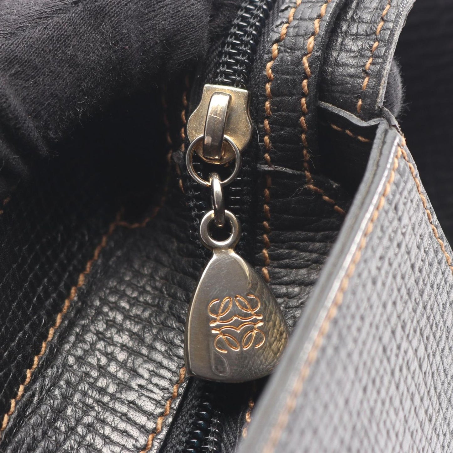 Loewe Shoulder Bag Black — view 9