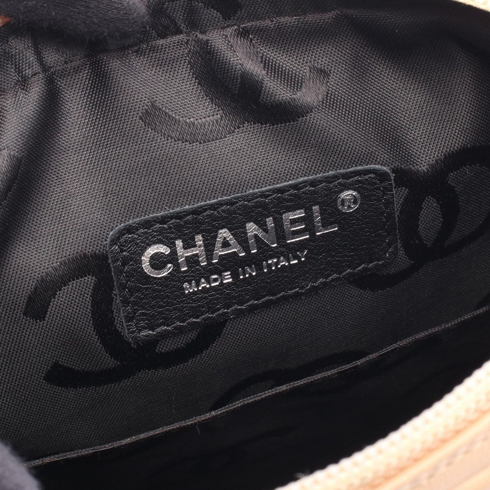 Chanel Shoulder Bag Cambon Line Beige Black Leather — view 4