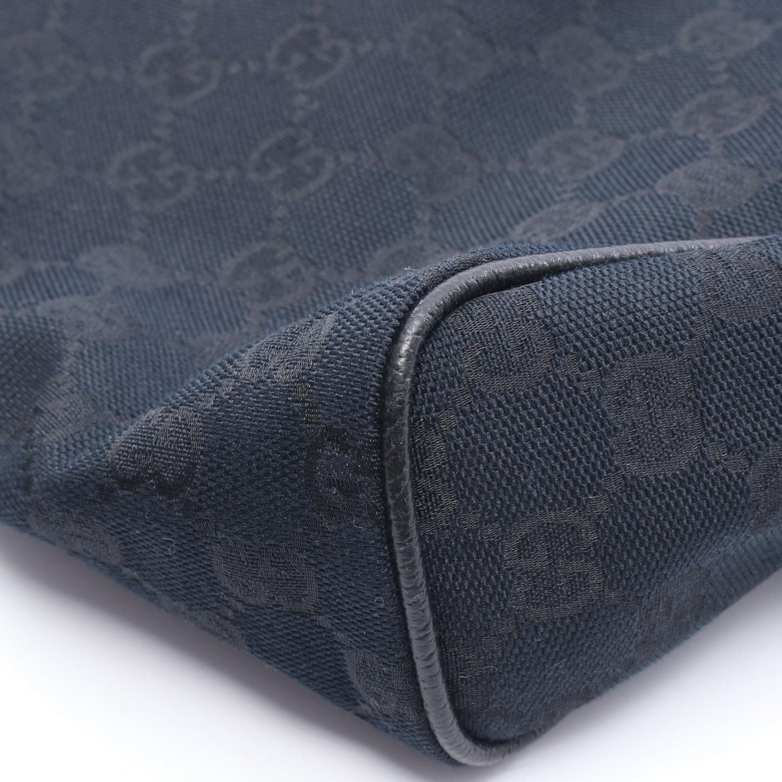Gucci Shoulder Bag GG Canvas Black — view 6