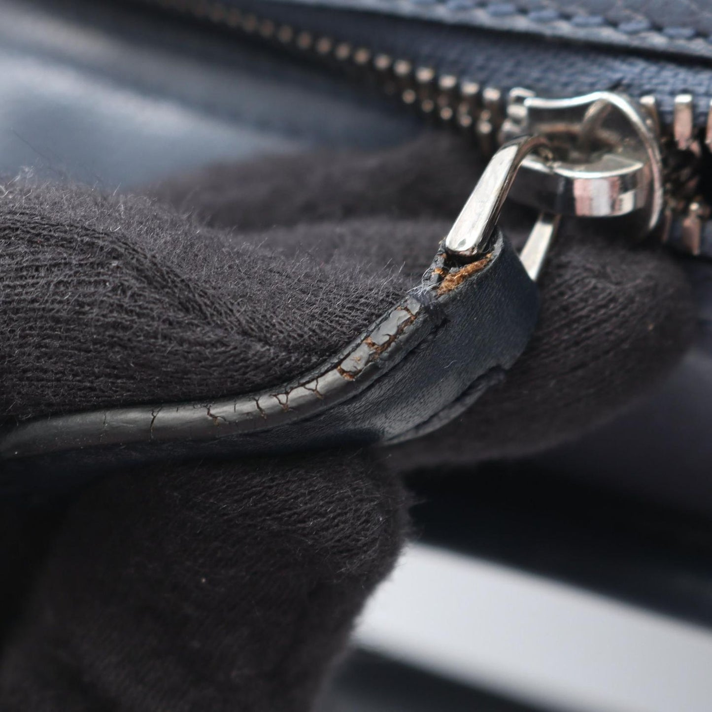 Loewe Handbag Cruz 2-Way Dark Blue Leather Shoulder — view 9