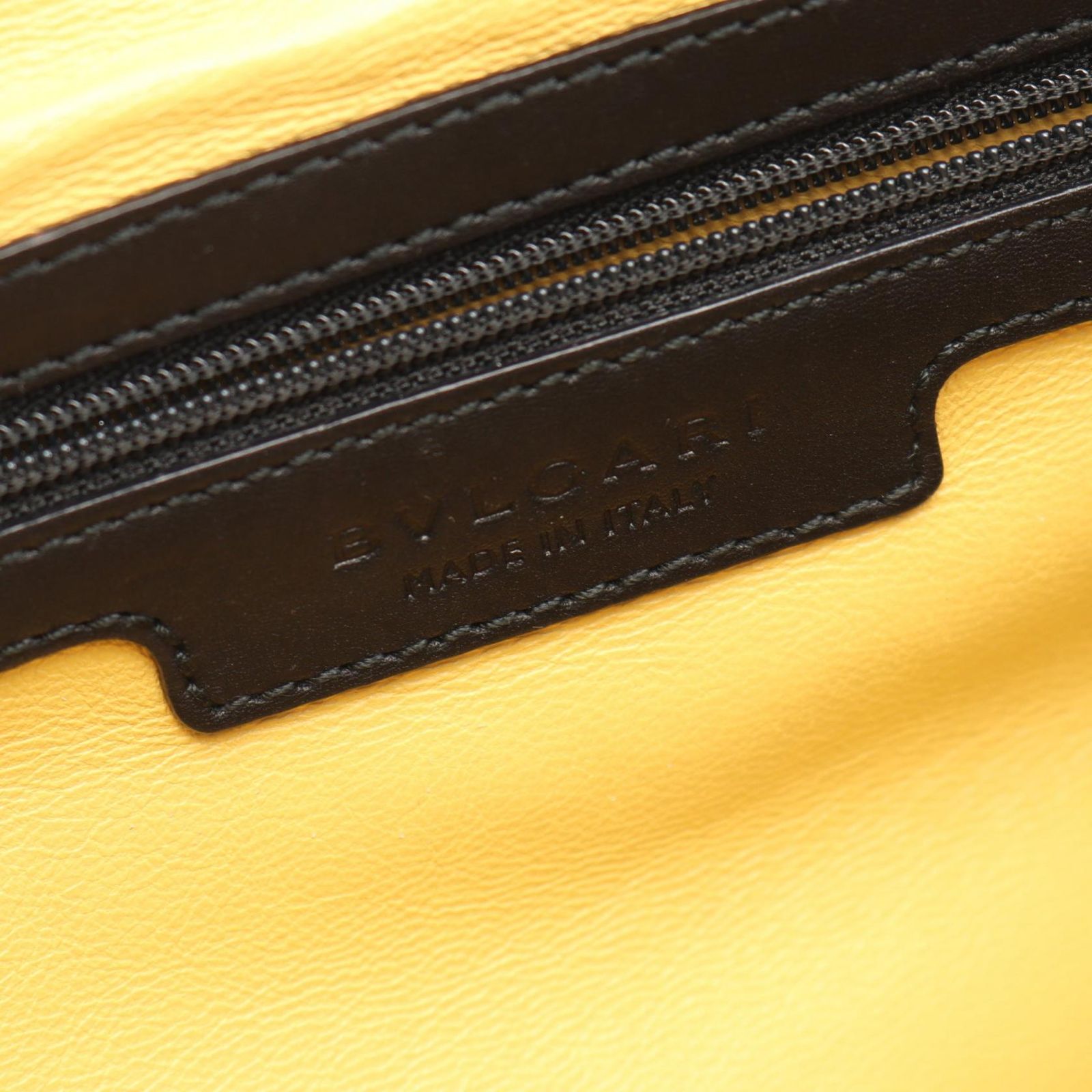 Bvlgari Handbag Chandra Black Leather Exotic Cles the Hand — view 4