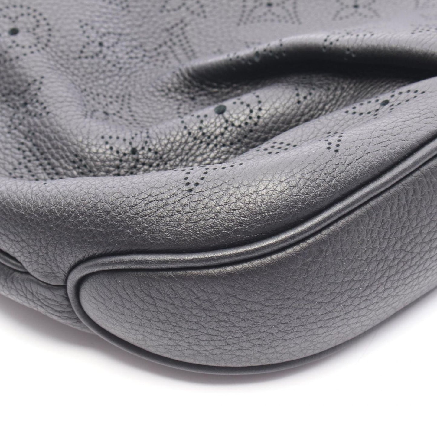 Louis Vuitton Shoulder Bag Selene PM Mahina Noir 2-Way Leather — view 8