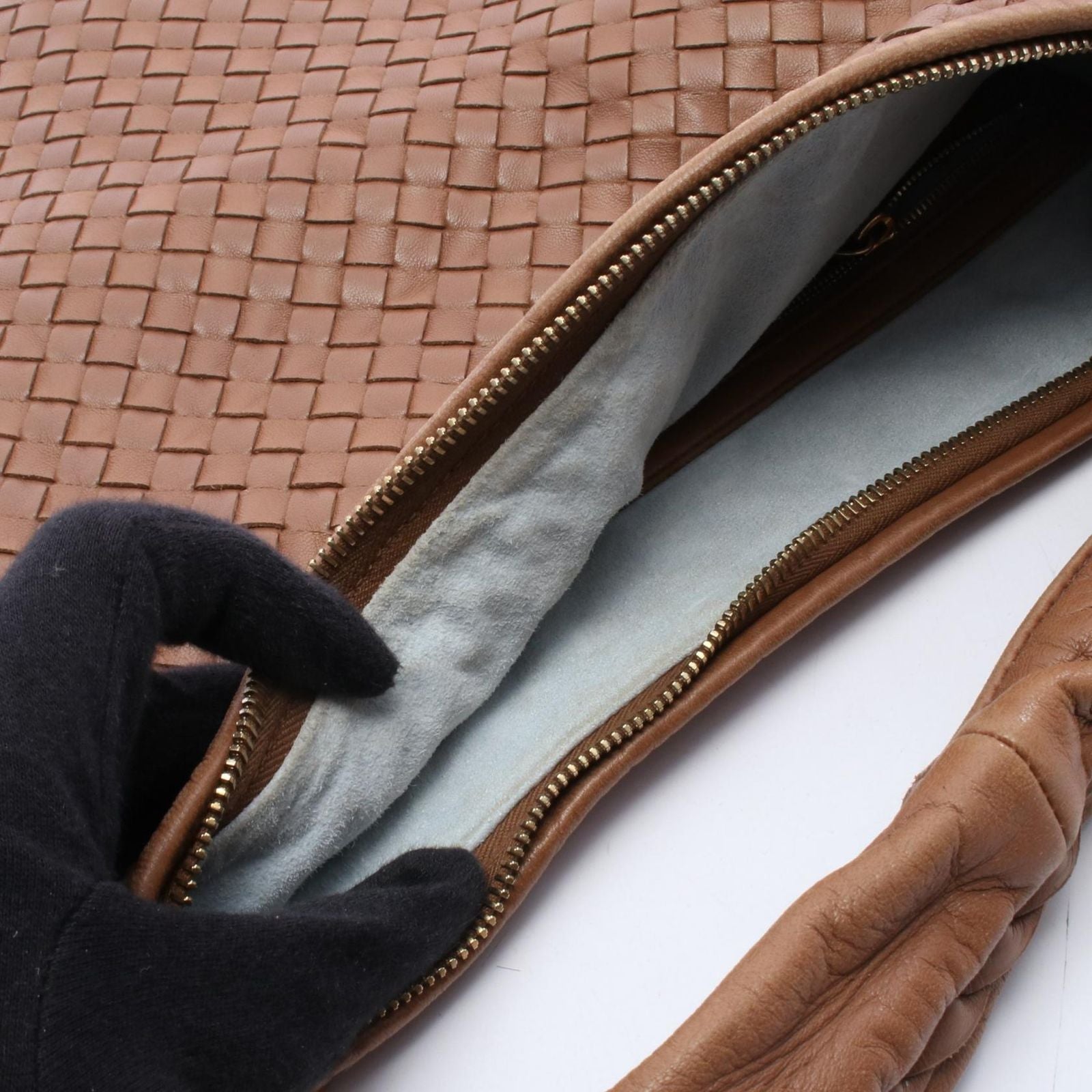 Bottega Veneta Shoulder Bag Intrecciato Brown Leather — view 5