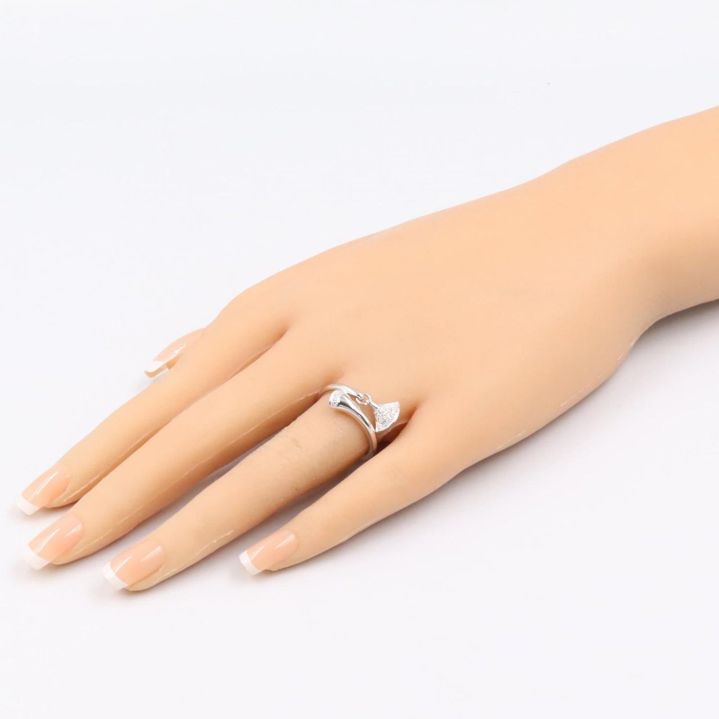 Bvlgari Ring Divas' Dream Diamond 18k White Gold — view 9