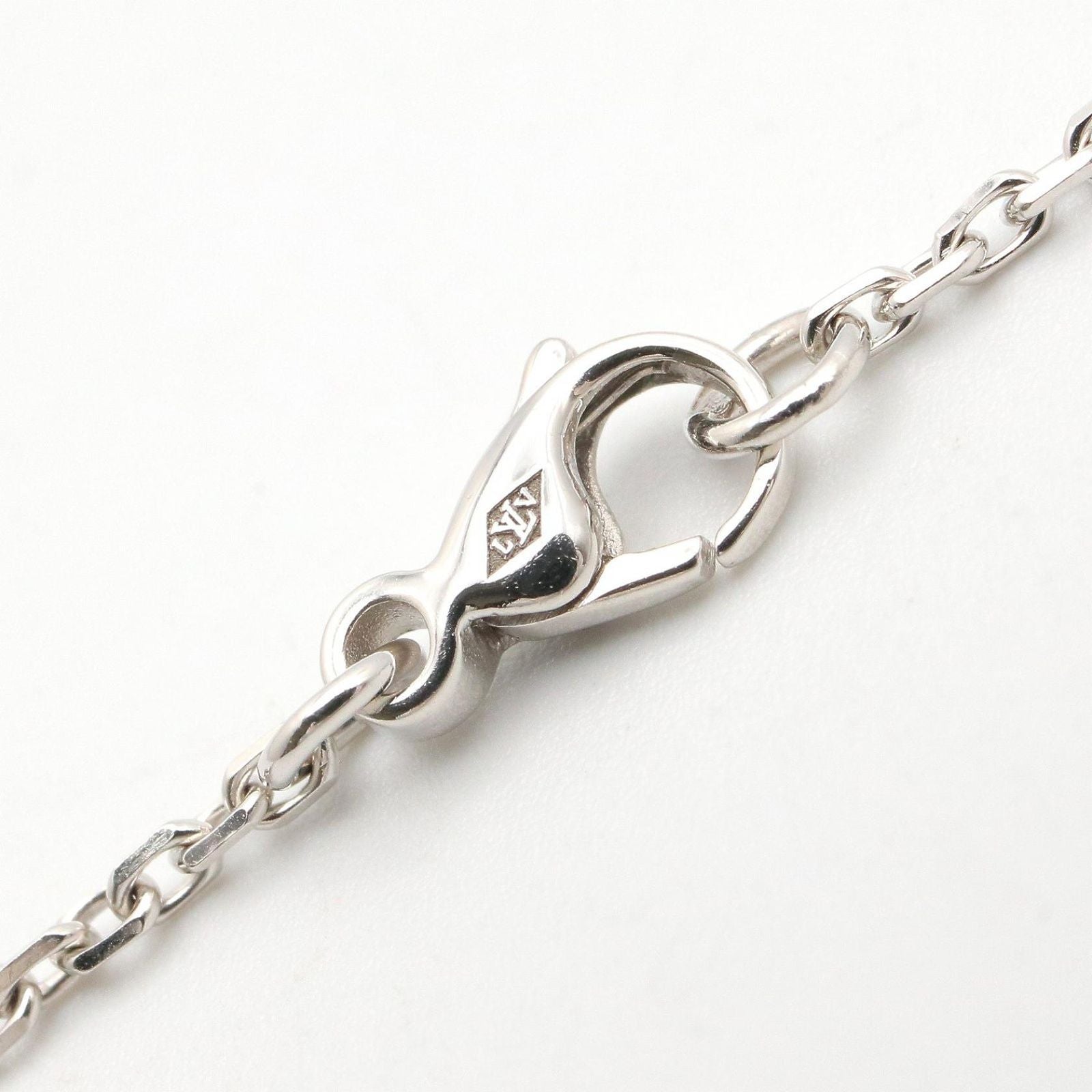 Louis Vuitton Necklace Full Ardante Diamond 38 41 cm 18k White Gold — view 4