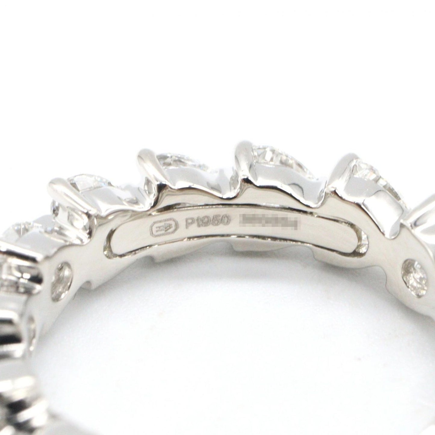 Harry Winston Ring Blanc Set Diamond — view 4