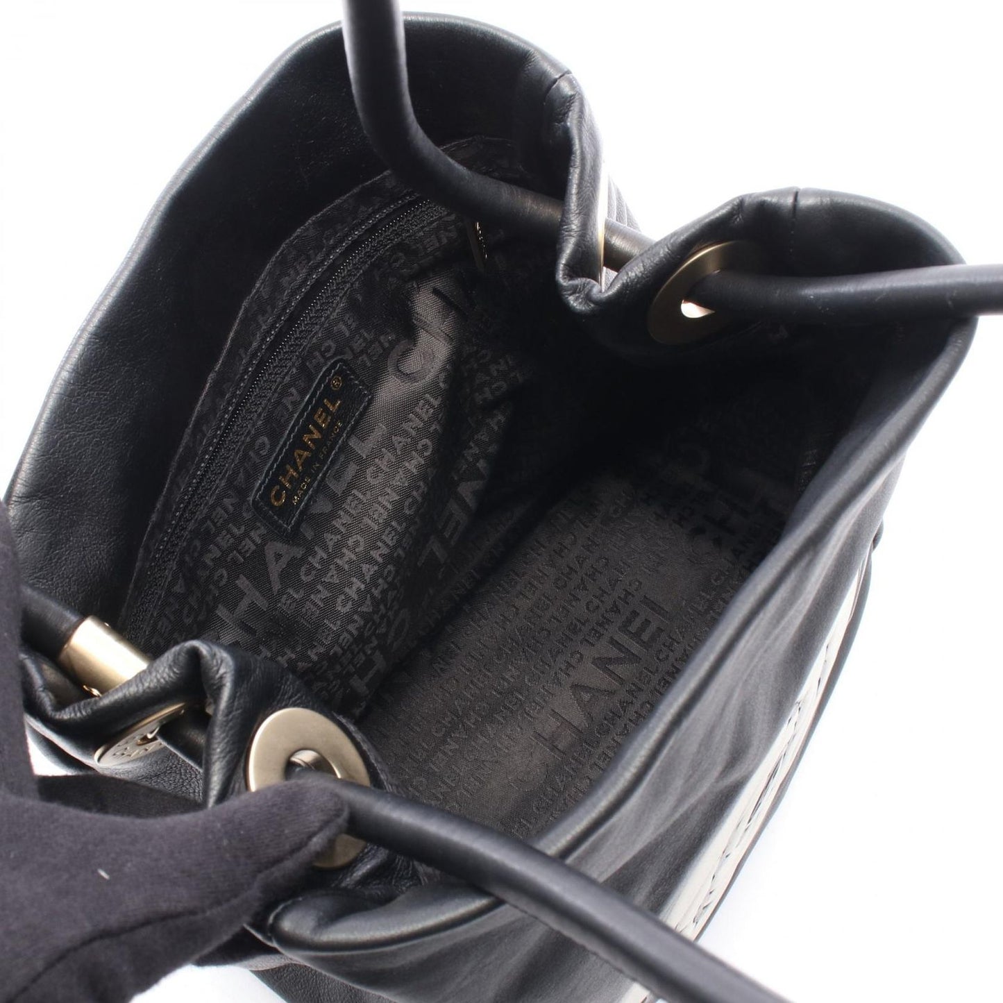 Chanel Tote Logo Camellia Black White Lambskin — view 3