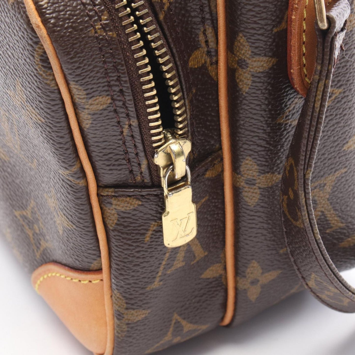 Louis Vuitton Shoulder Bag Amazon Monogram Canvas Leather — view 8
