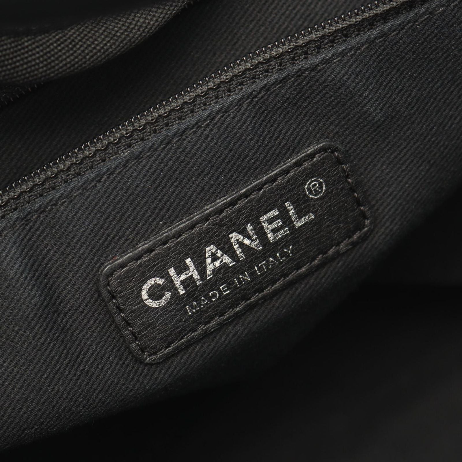 Chanel Tote Deauville GM 2-Way Light Gray Leather Chain GM — view 4
