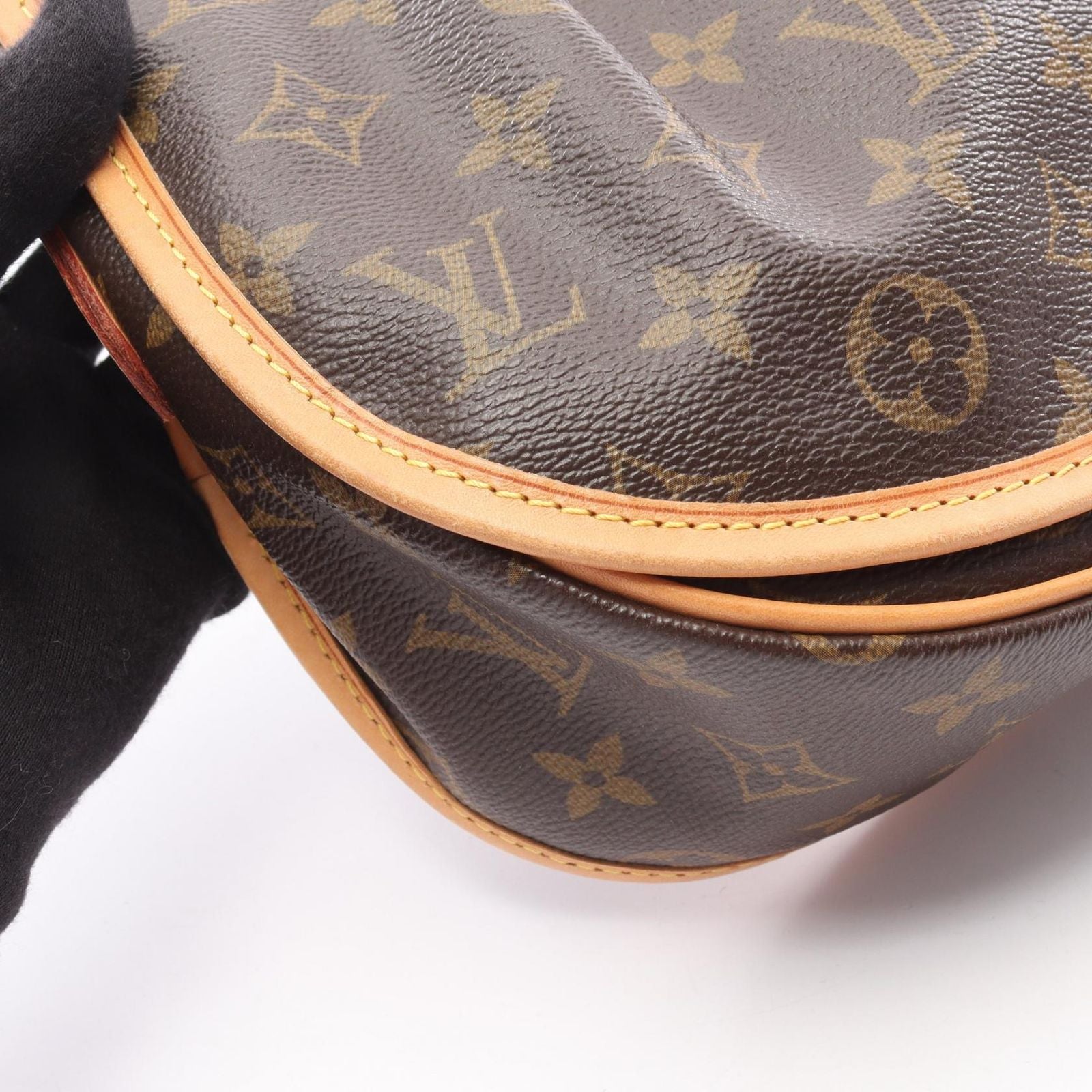 Louis Vuitton Shoulder Bag Menilmontan PM Monogram Canvas Leather — view 8