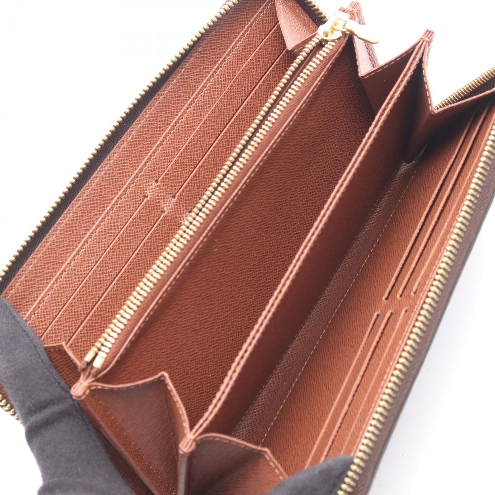 Louis Vuitton Round Wallet Zippy Monogram — view 3