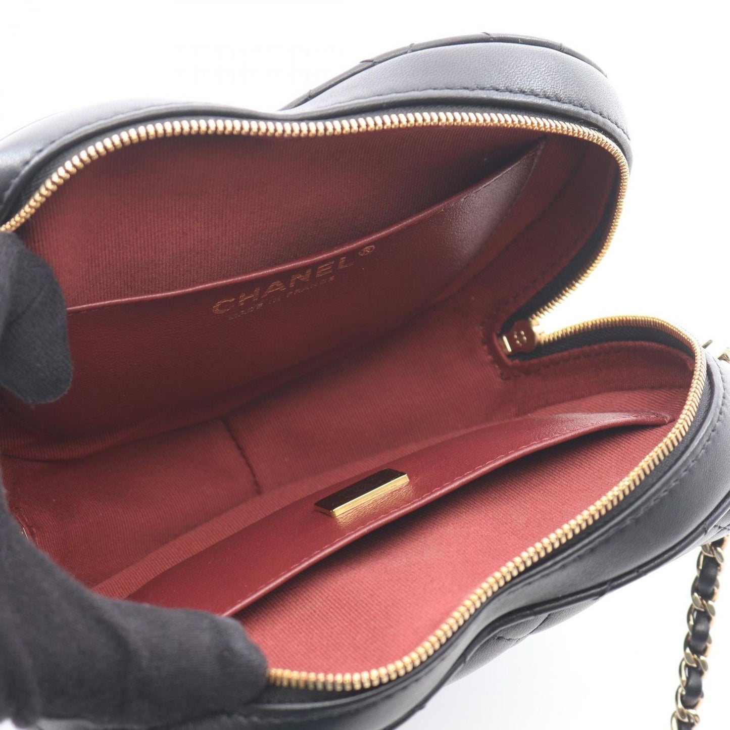 Chanel Shoulder Bag Quilted Heart Black Lambskin — view 3