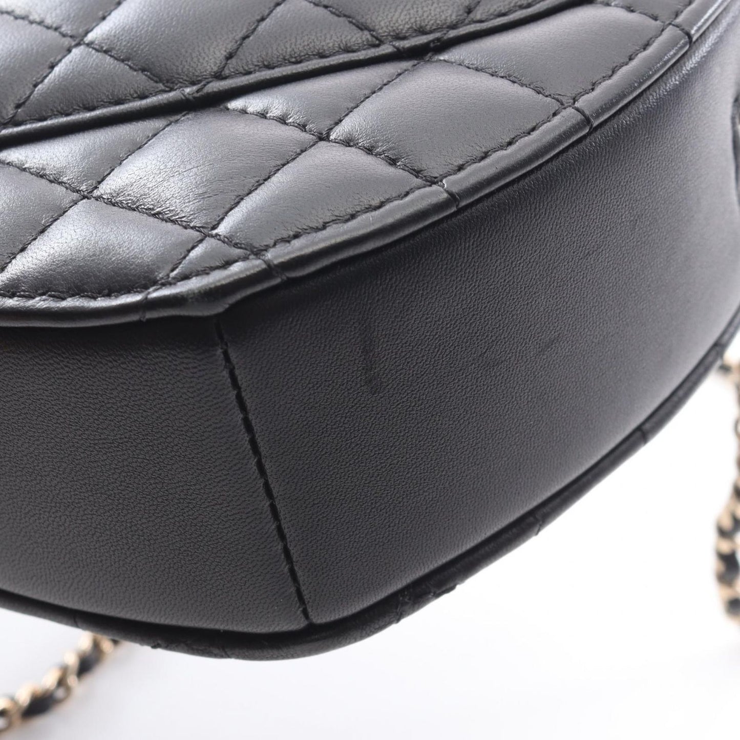 Chanel Shoulder Bag Quilted Heart Black Lambskin — view 6