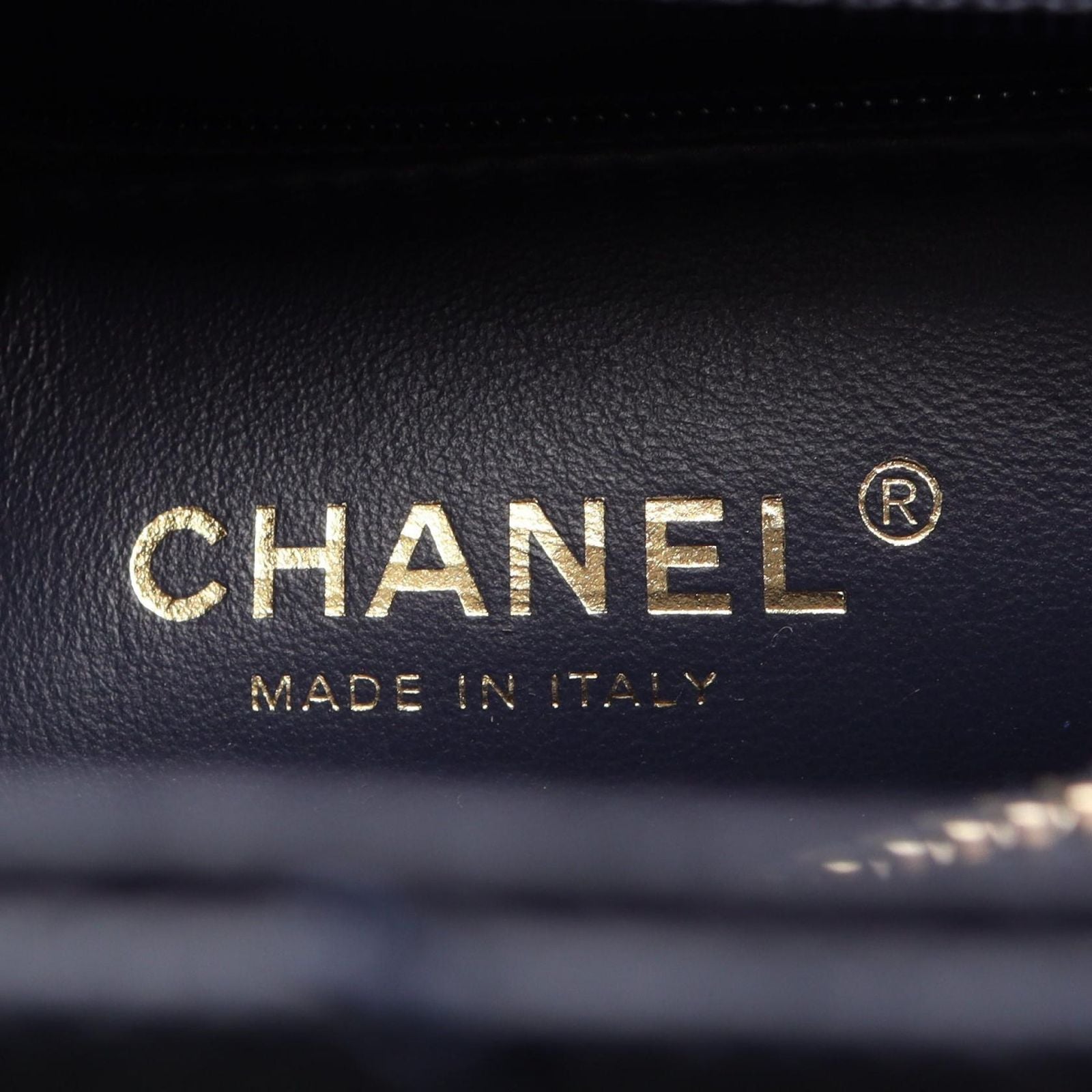 Chanel Handbag Coco Handle 29 Top Flap Bag Quilted 2-Way Navy Caviar Leather — view 4