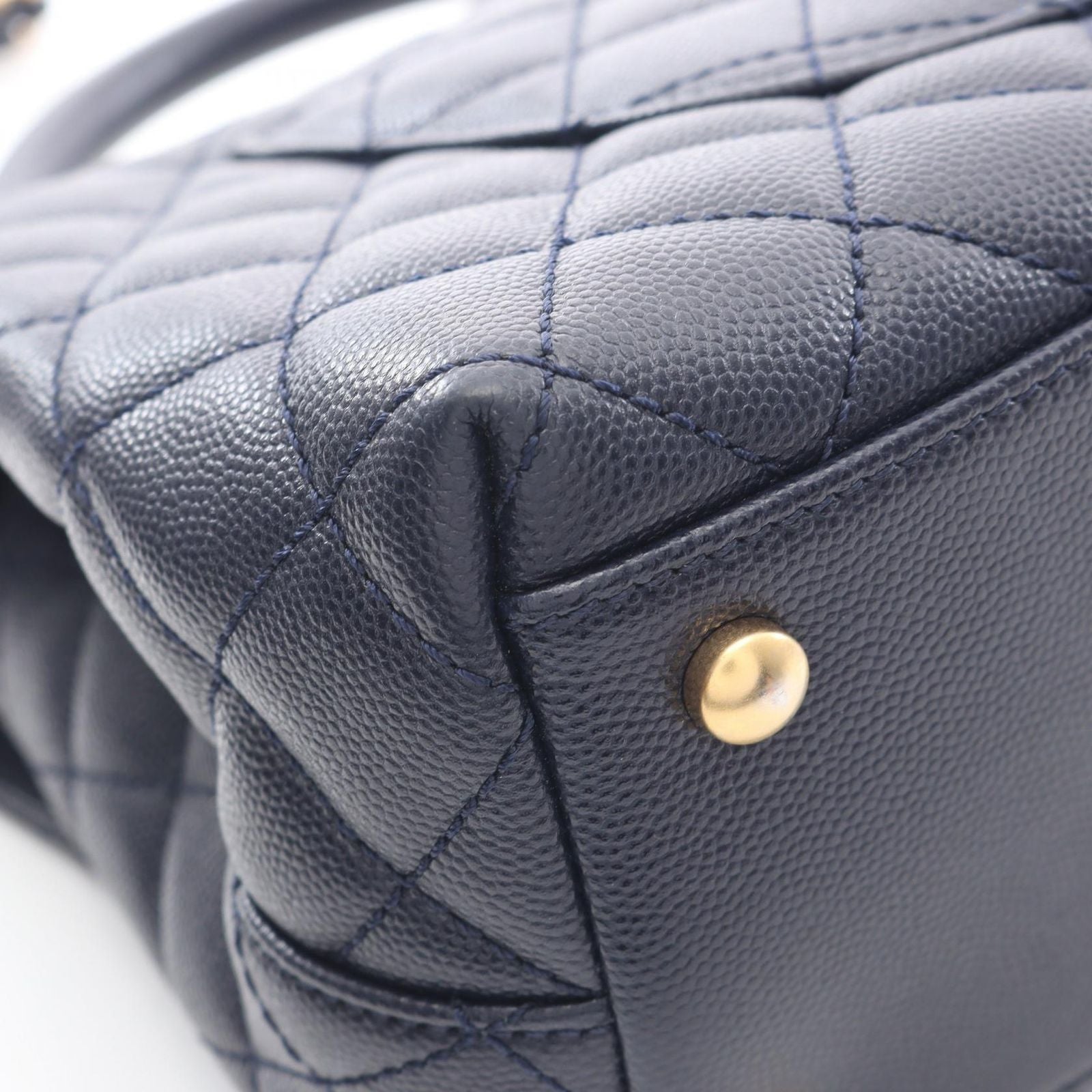 Chanel Handbag Coco Handle 29 Top Flap Bag Quilted 2-Way Navy Caviar Leather — view 7