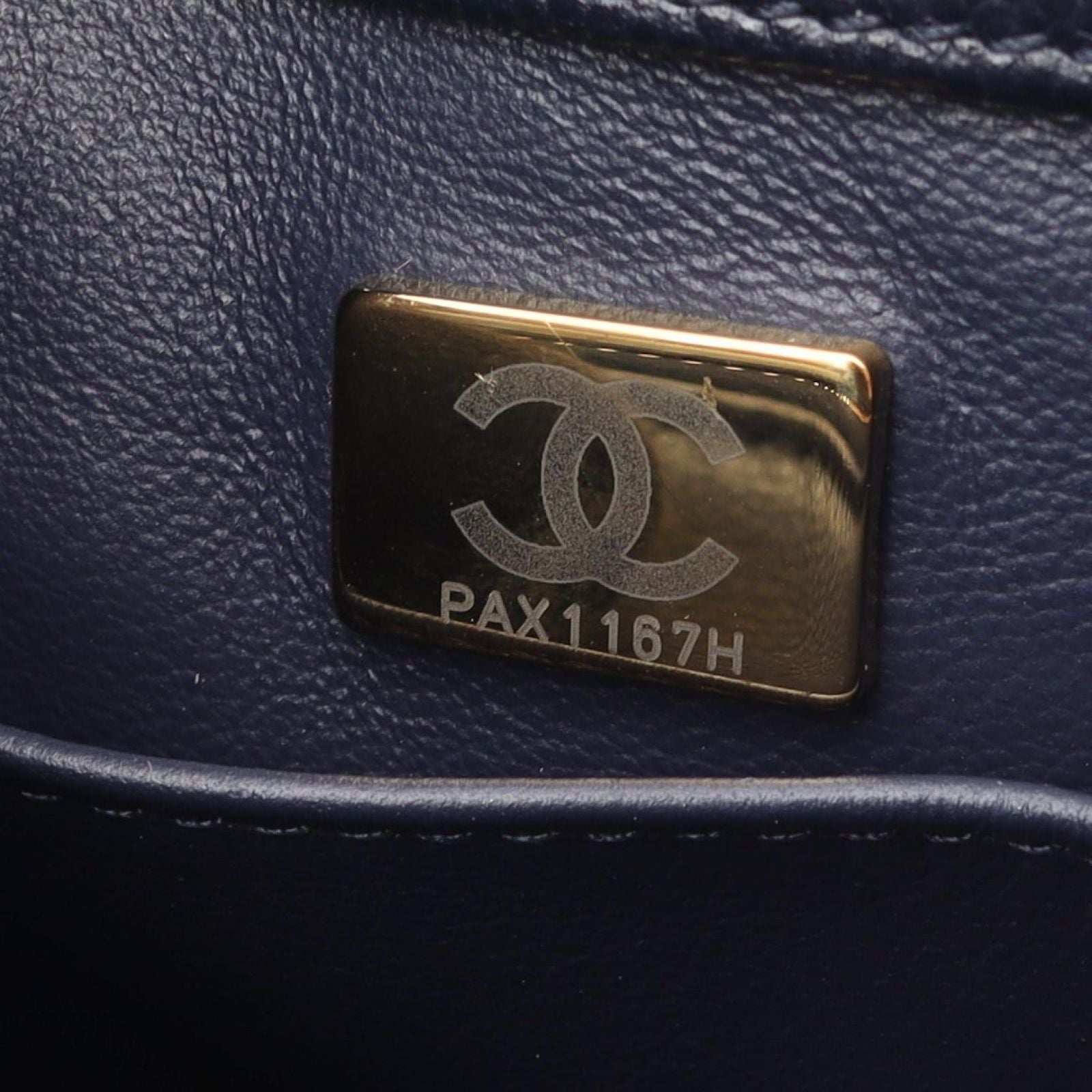 Chanel Handbag Coco Handle 29 Top Flap Bag Quilted 2-Way Navy Caviar Leather — view 5