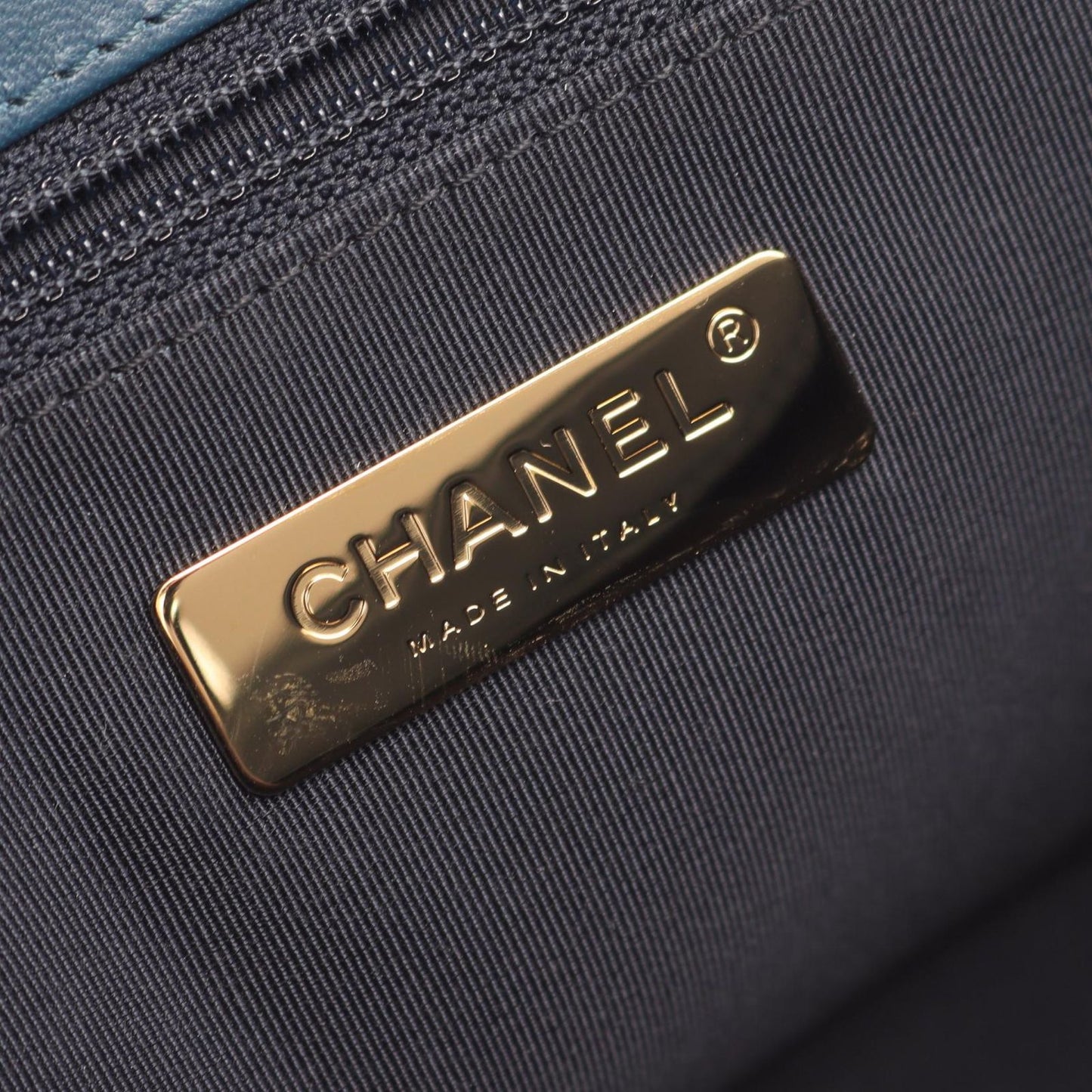 Chanel Shoulder Bag Quilted Blue Navy Lambskin Chain — view 4