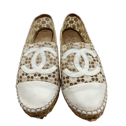 Chanel Sandals yu White CC Logo — view 2