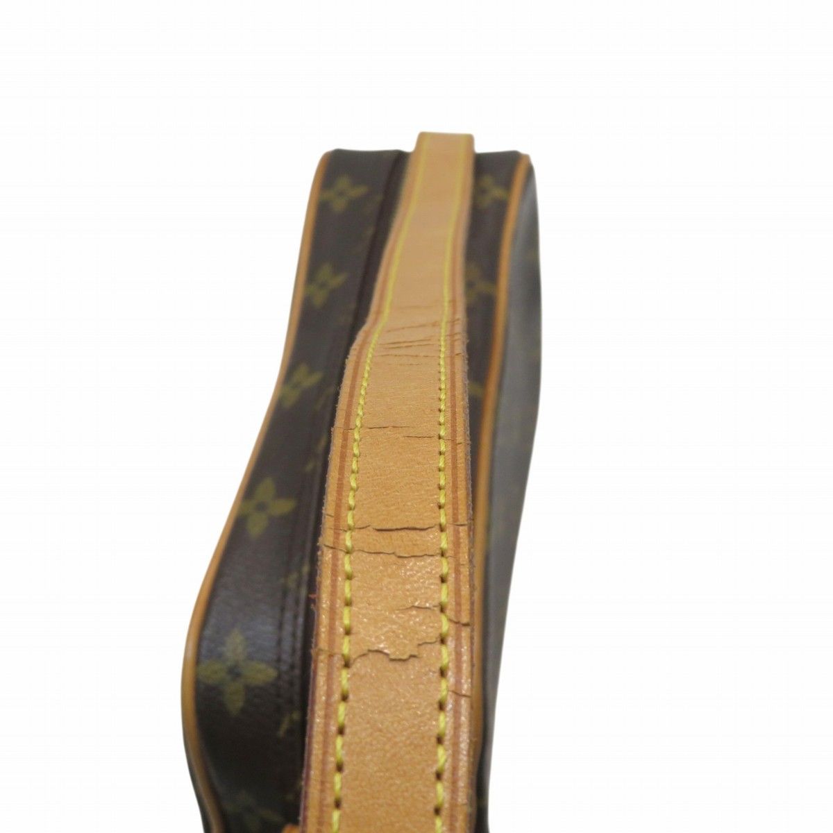 Louis Vuitton Pochette Cite Monogram Shoulder Bag Canvas — view 8