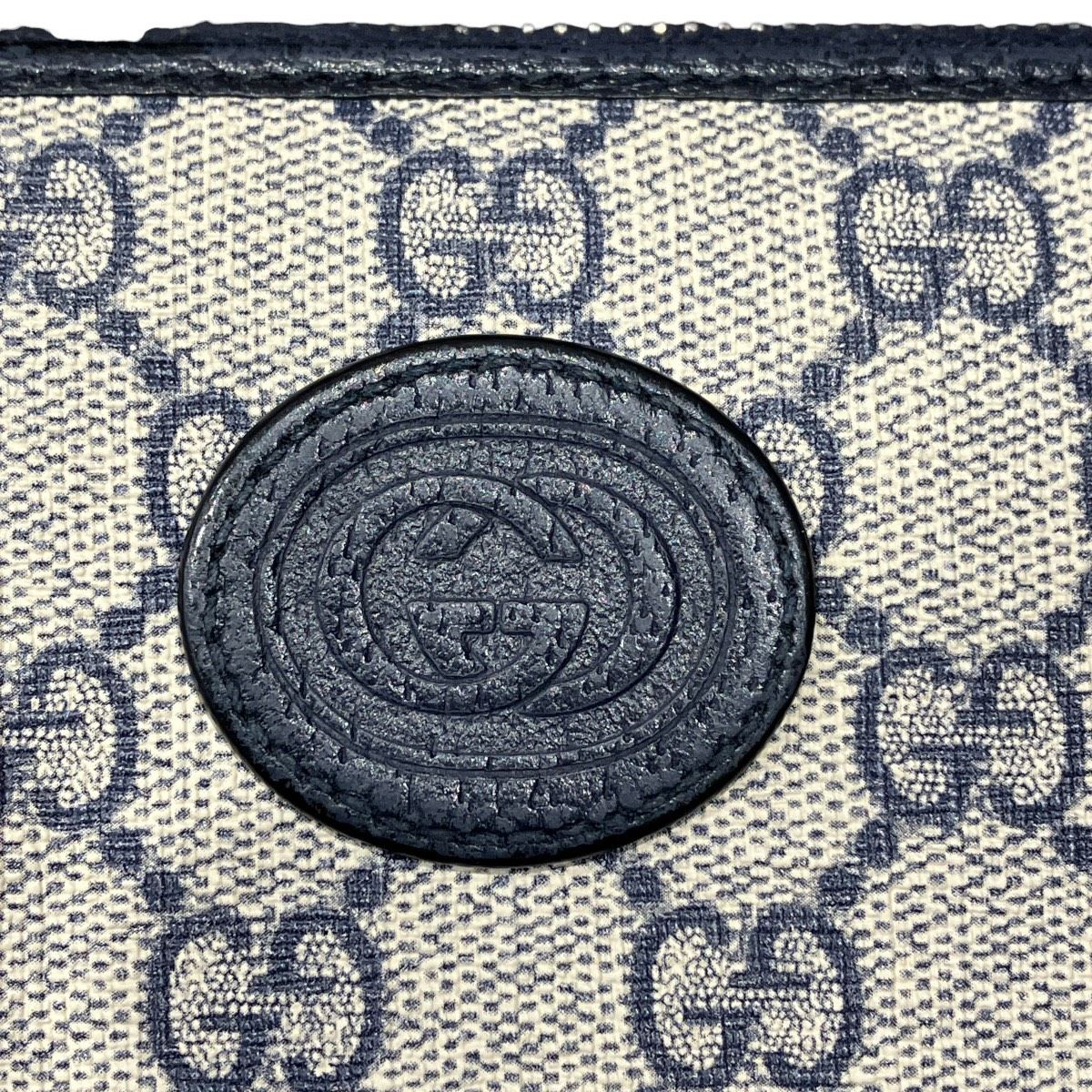Gucci Interlocking GG Supreme Wallet — view 9