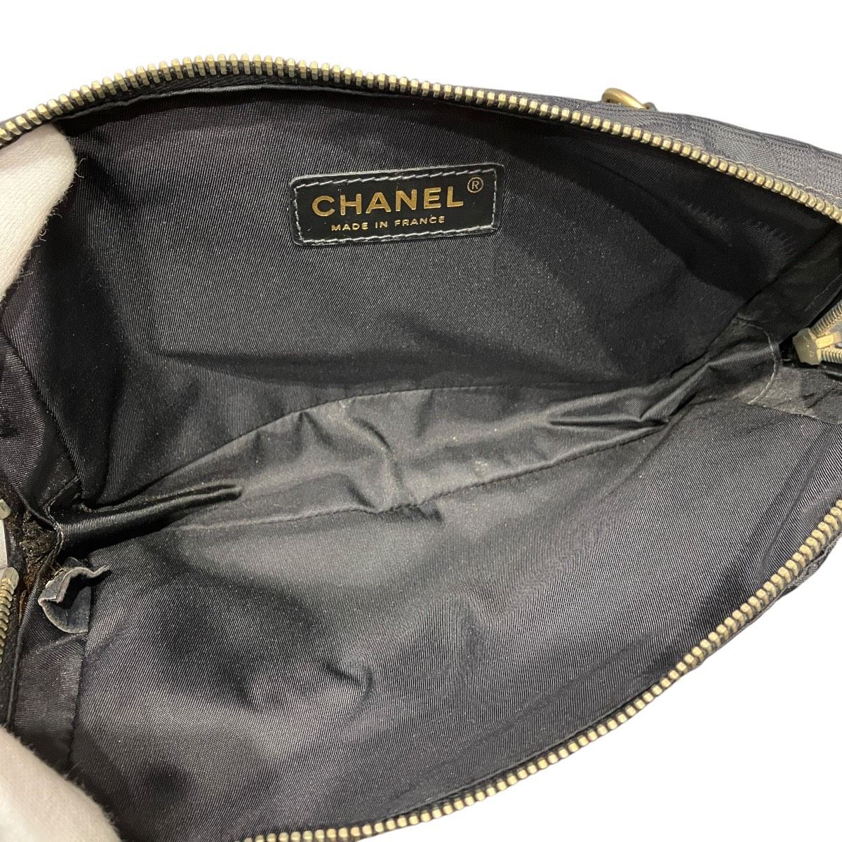 Chanel Waist Bag Nylon Leather — view 6