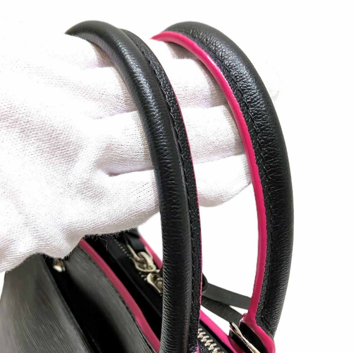 Louis Vuitton GM Epi Handbag Leather — view 7