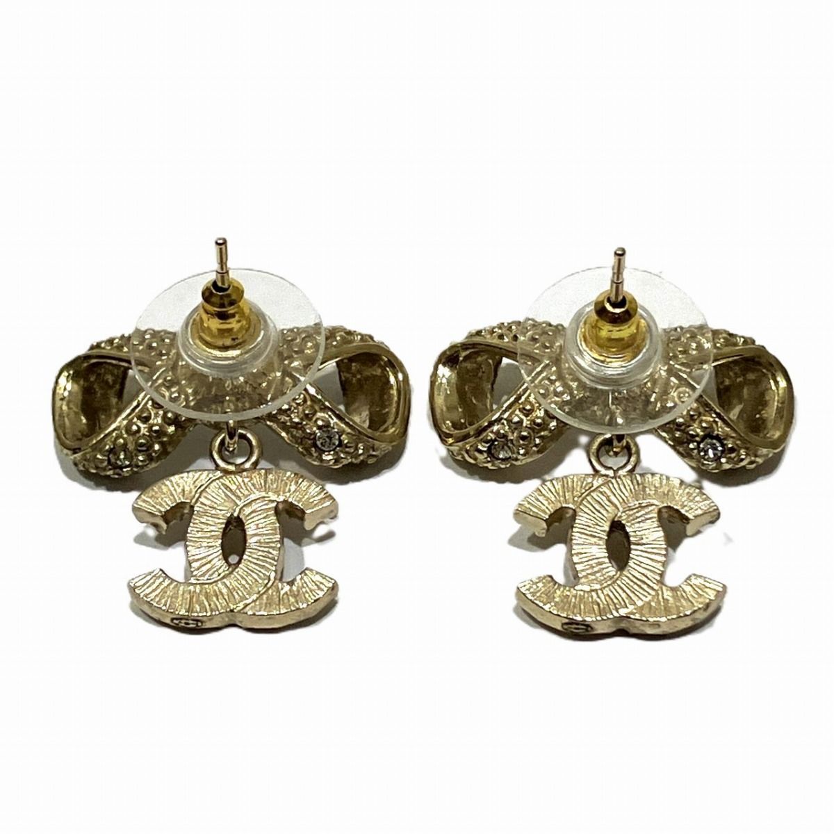 Chanel CC Logo Earrings Alloy — view 3