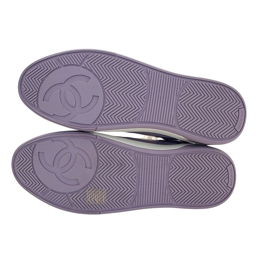 Chanel Sneakers Canvas Purple CC Logo — view 6