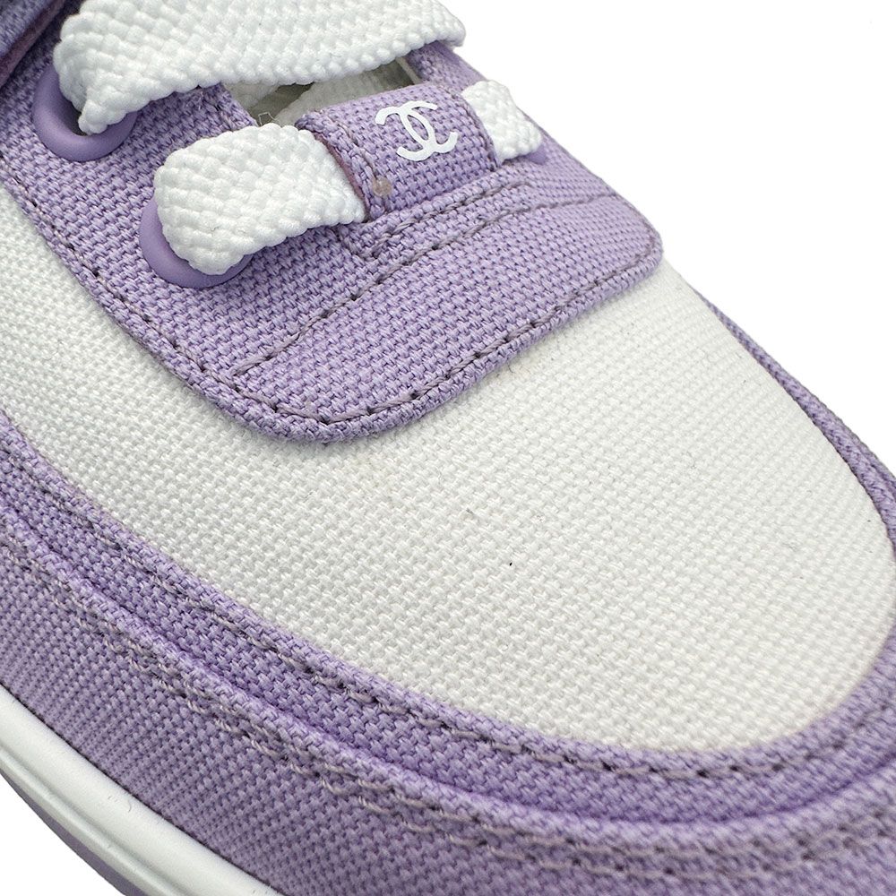 Chanel Sneakers Canvas Purple CC Logo — view 5