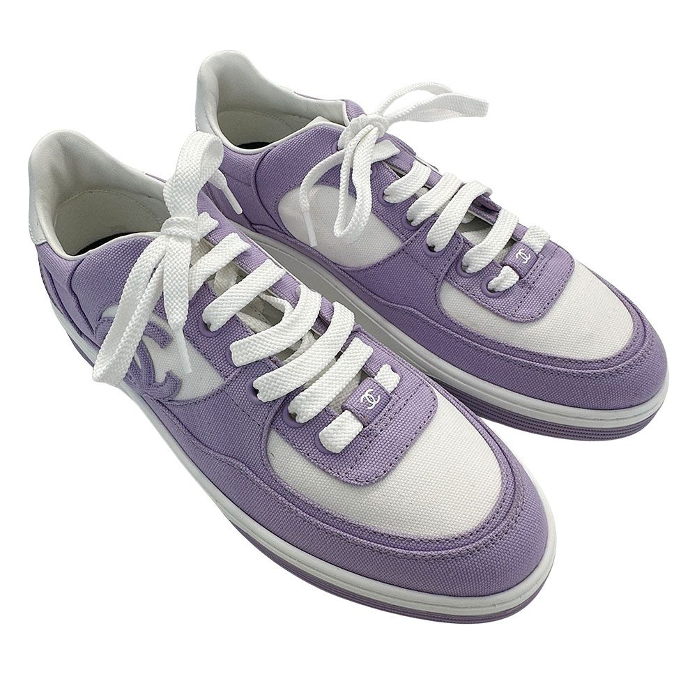 Chanel Sneakers Canvas Purple CC Logo — view 3