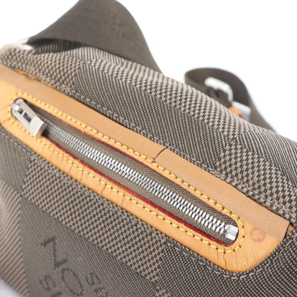 Louis Vuitton Damier PM Leather Shoulder Bag Crossbody — view 8