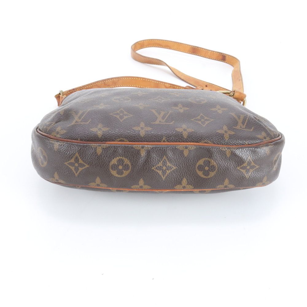 Louis Vuitton Monogram PM Leather Shoulder Bag Crossbody — view 5