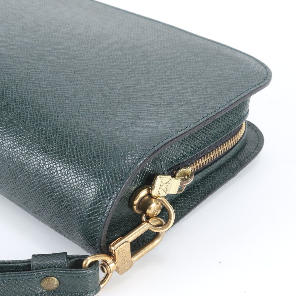 Louis Vuitton Taiga Baikal Leather Second Pouch — view 4