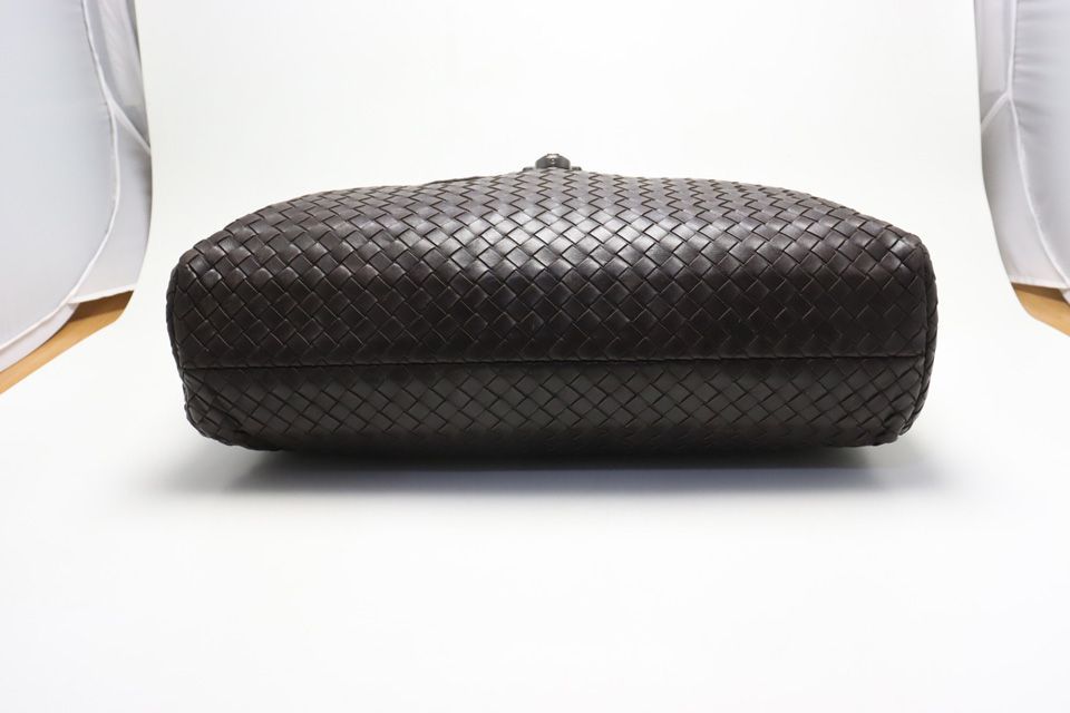 Bottega Veneta Leather Briefcase — view 3