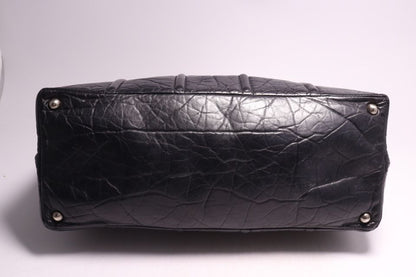 Chanel Stand Leather Che Bag — view 3