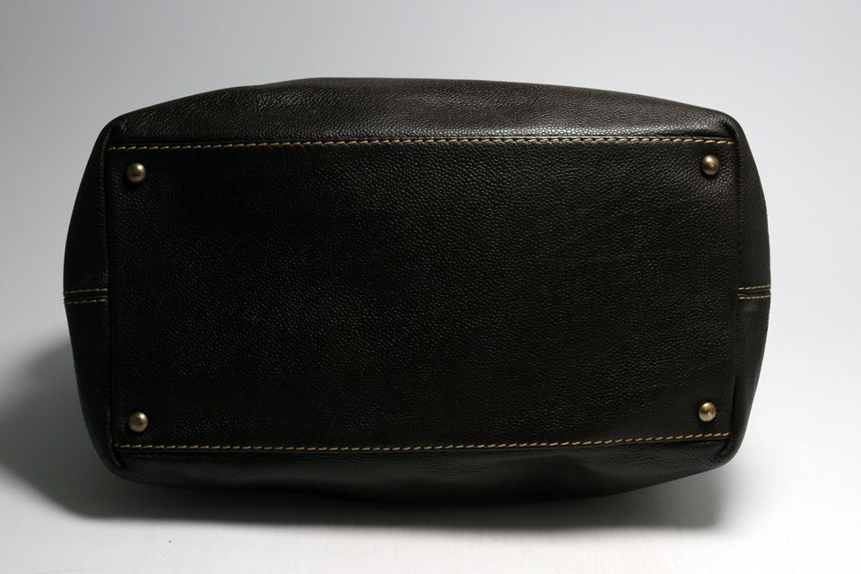 Chanel Stand Caviar Leather Tote — view 3