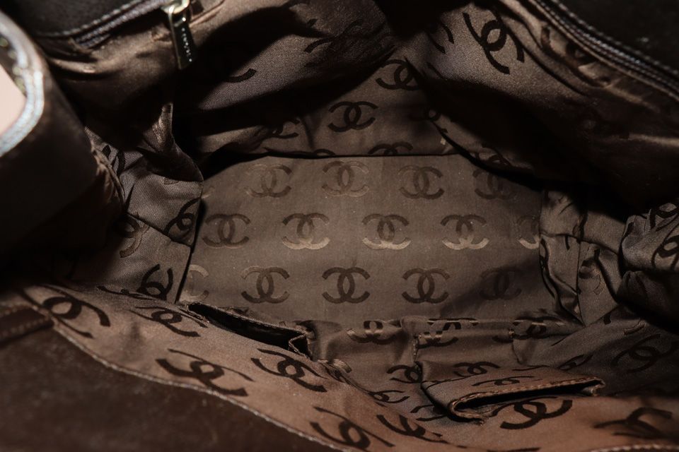 Chanel Stand Caviar Leather Tote — view 7