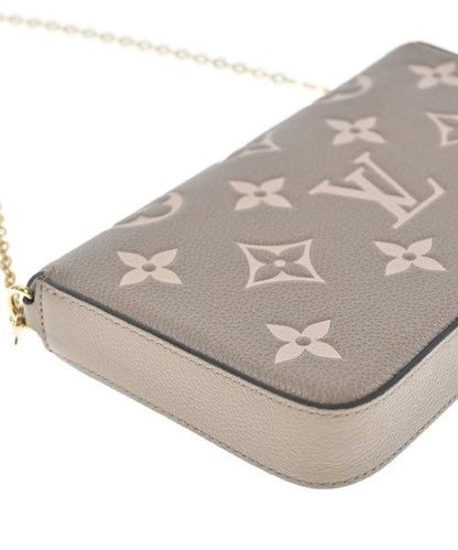 Louis Vuitton Shoulder Bag — view 9