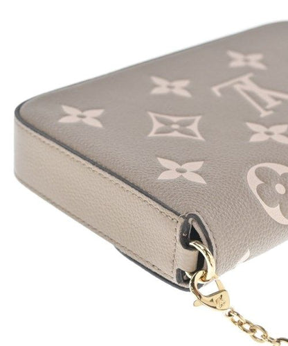 Louis Vuitton Shoulder Bag — view 8