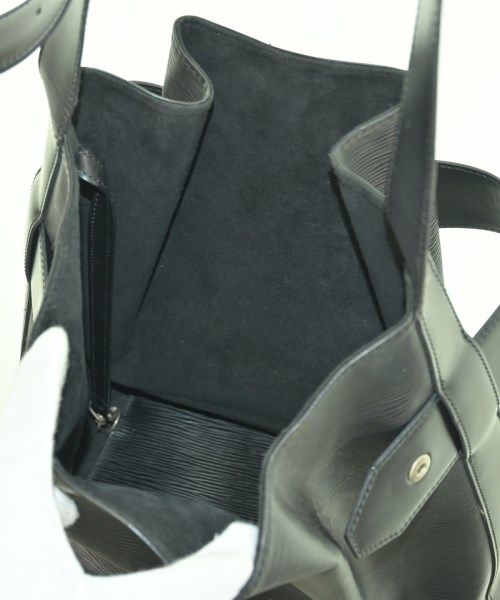 Louis Vuitton Shoulder Bag — view 4