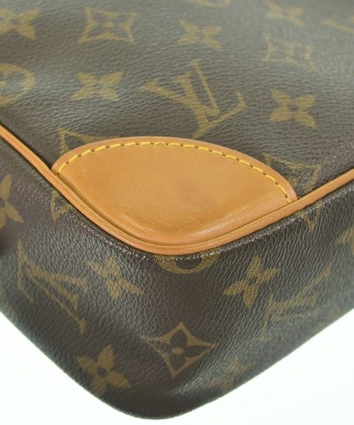 Louis Vuitton Shoulder Bag — view 9