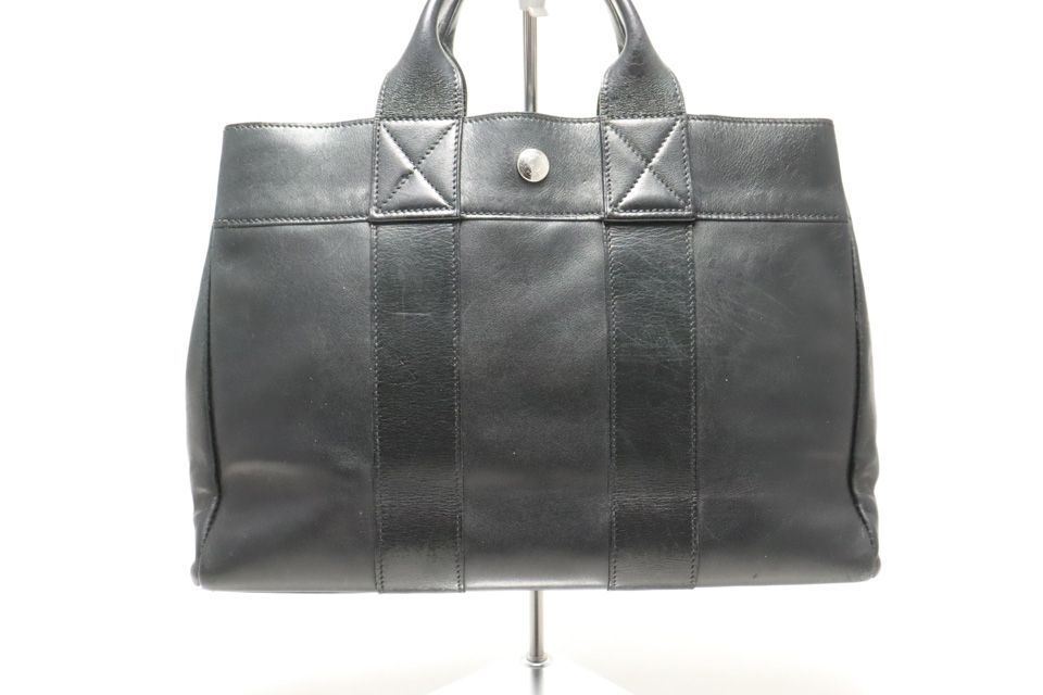 Hermes Fourre Tout PM Leather Handbag — view 2