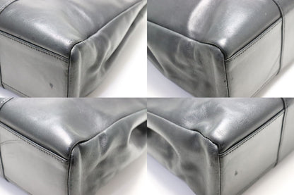 Hermes Fourre Tout PM Leather Handbag — view 4