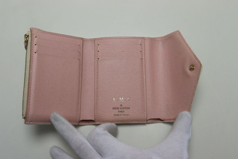 Louis Vuitton Damier Azur Portefeuille nineto Leather Wallet — view 4