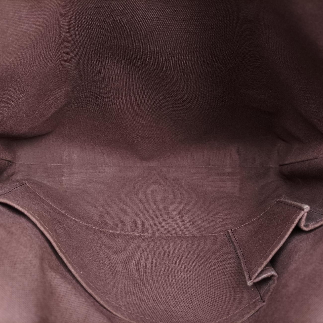 Louis Vuitton MM Damiercanvas Messenger Bag — view 9