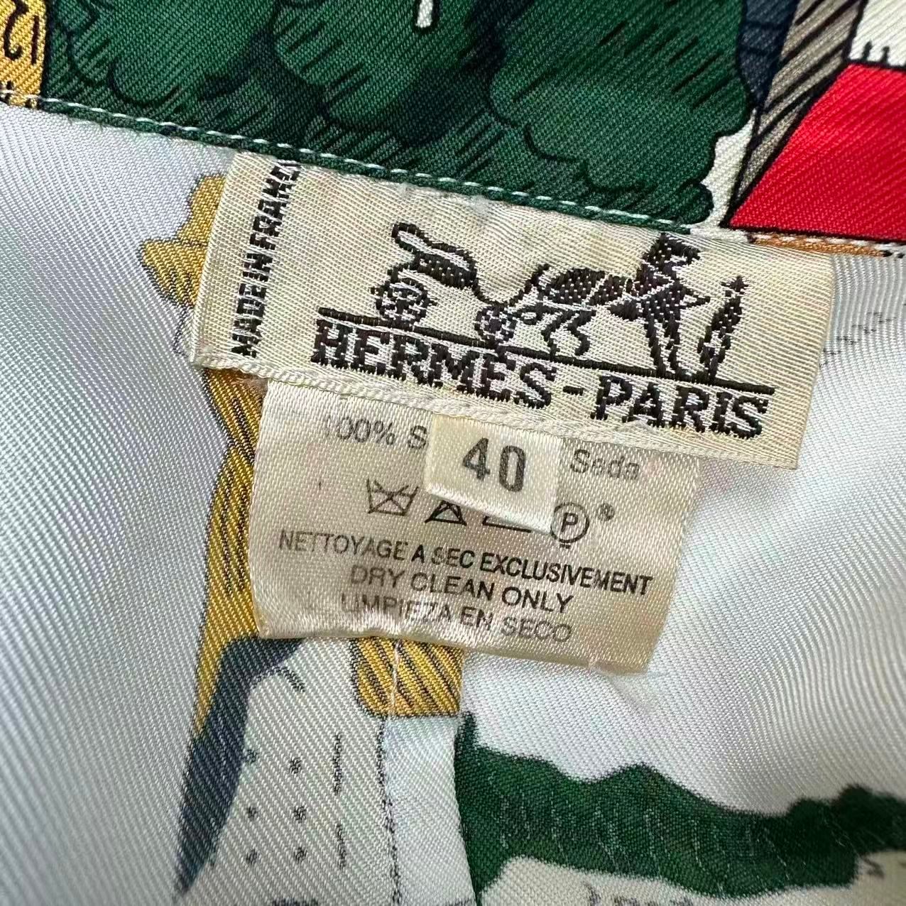 Hermes Top Vintage Mont Sainct Michel Silk 100% Allover Pattern Short Sleeve — view 3