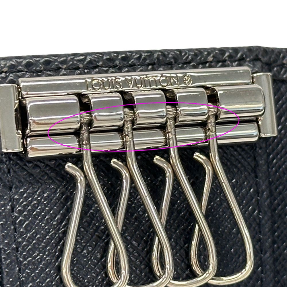 Louis Vuitton Key Case Taiga Multicles 4 Noir Black Key Holder — view 8