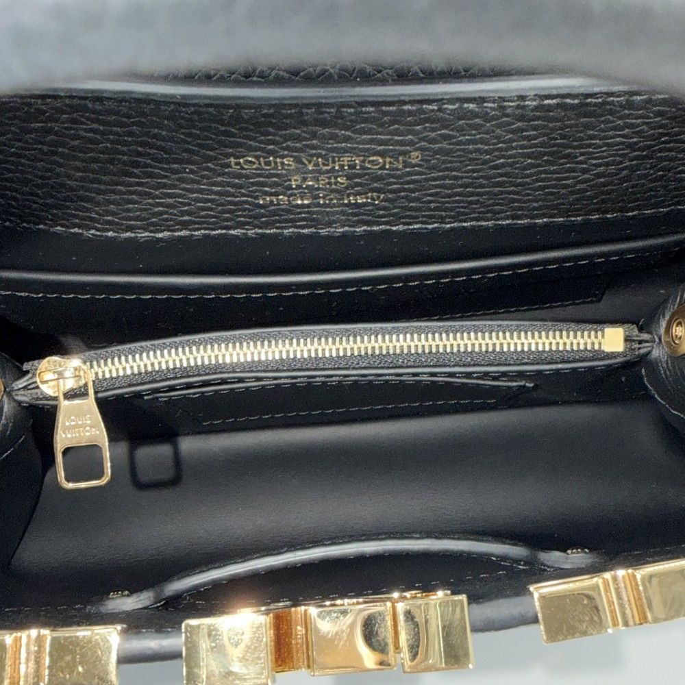 Louis Vuitton 2-Way Capucines BB Shoulder Bag Crossbody Taurillon Leather Black — view 4